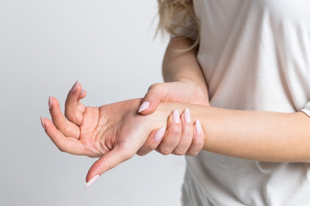 artrozė šepetėliai rankos gydymas namuose