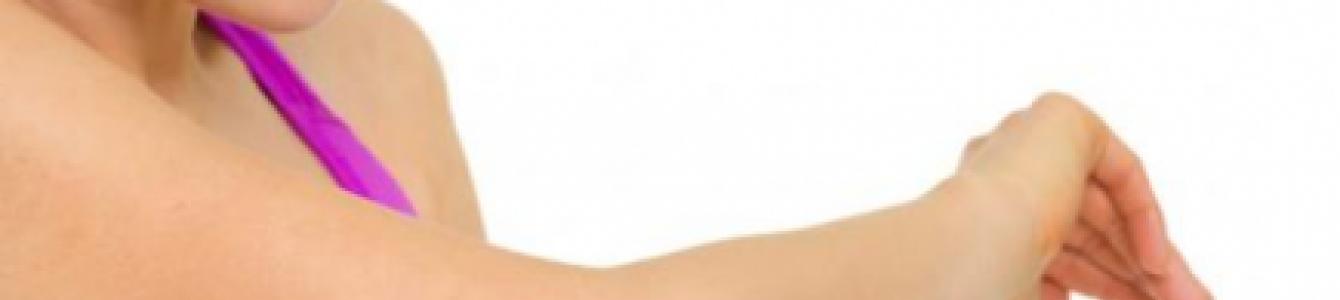 gerklės sąnarių ant alkūnių ir pečių silpnumas skausmas raumenyse ir sąnariuose