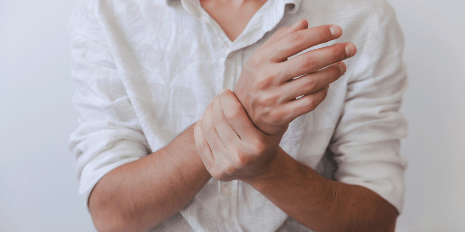 traukia ir gerklės sąnarių artritas rankų valymo tepalai