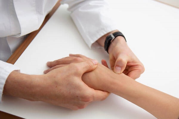 metodai gydant artrozės šepečiai rankas