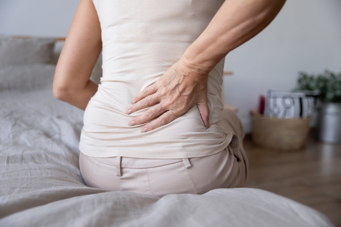 nugaros skausmas lomit sustaines gydymas osteooprozoz dėl bendro