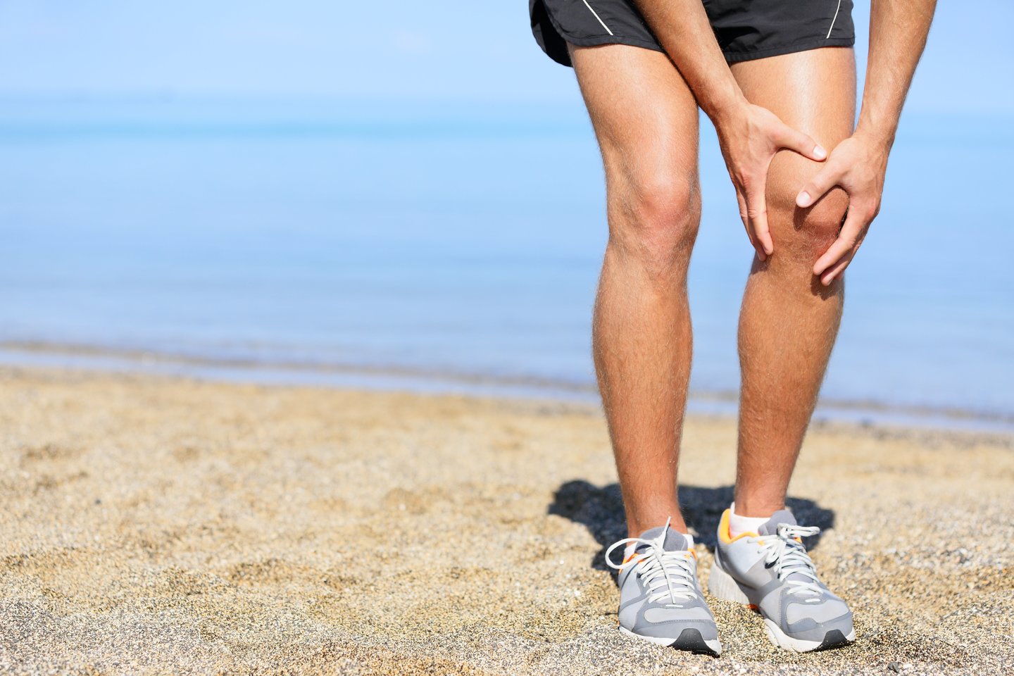 skauda femurous sąnarį kai vaikščioti ką daryti su alkūnės skausmo